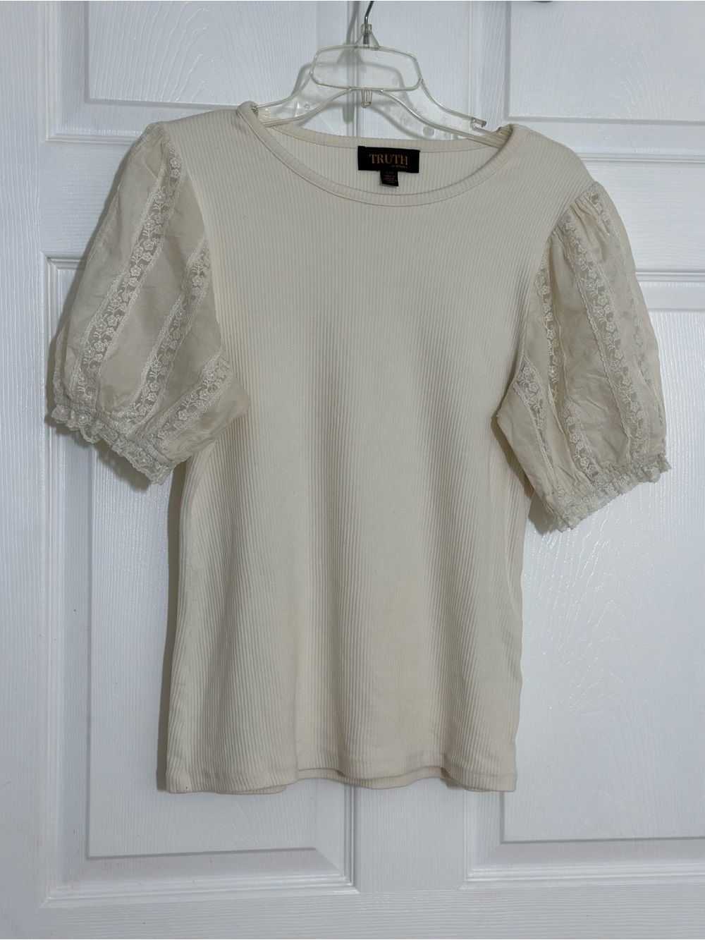 TRUTH Cream Ribbed Tee with Lace Puff Sleeves